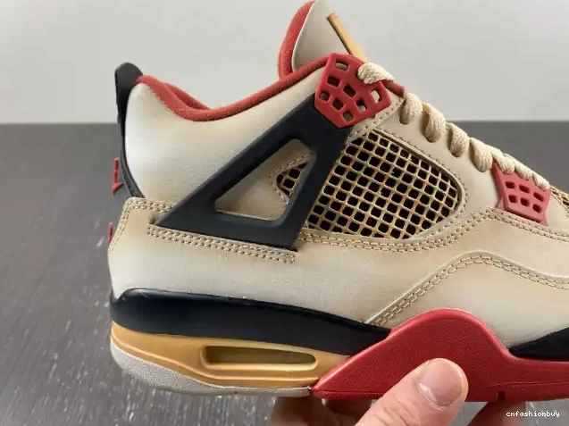 AIR 4 